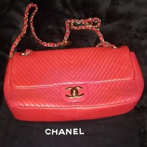 Chanel Pursr